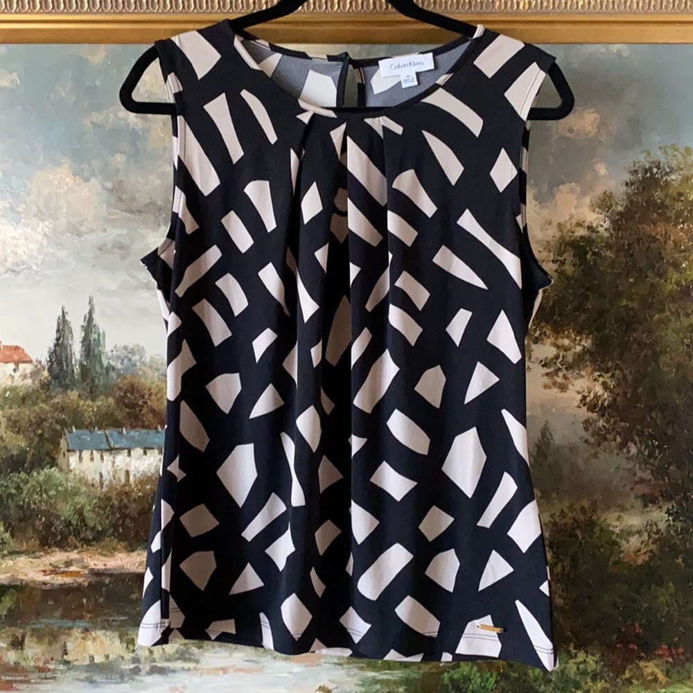 Calvin Klein Peep Hole Sleeveless Top